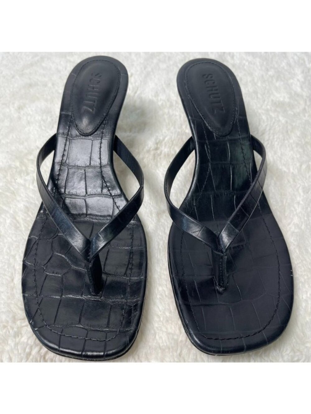 Schutz Carolyn Black Leather Croc Thong Sandal Kitten Heel Square Toe Size 7.5 - Picture 2 of 10